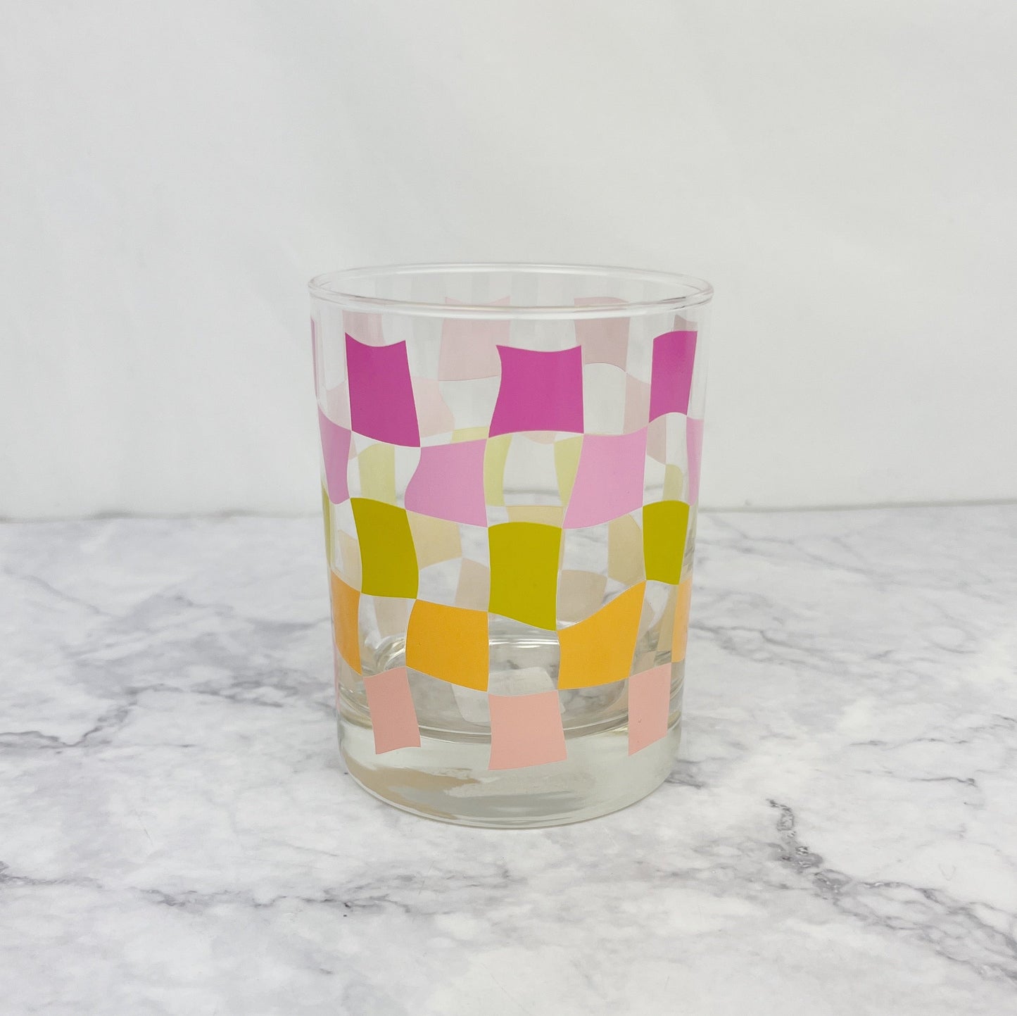 Pink Wavy Checkered Rocks Glass